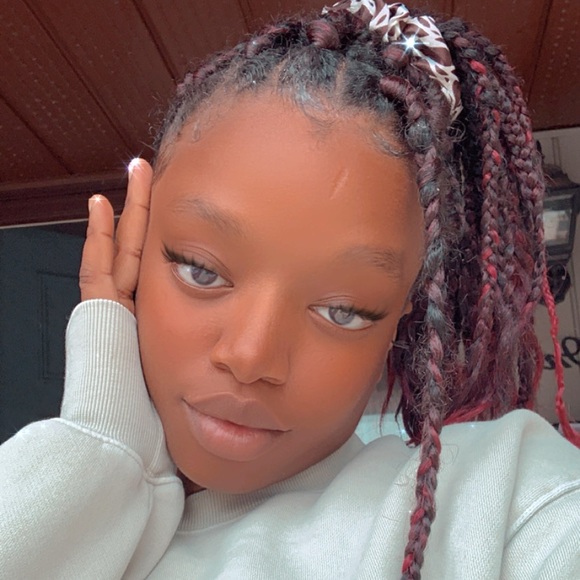 Meet your Posher, Tayjah - Picture 1 of 1